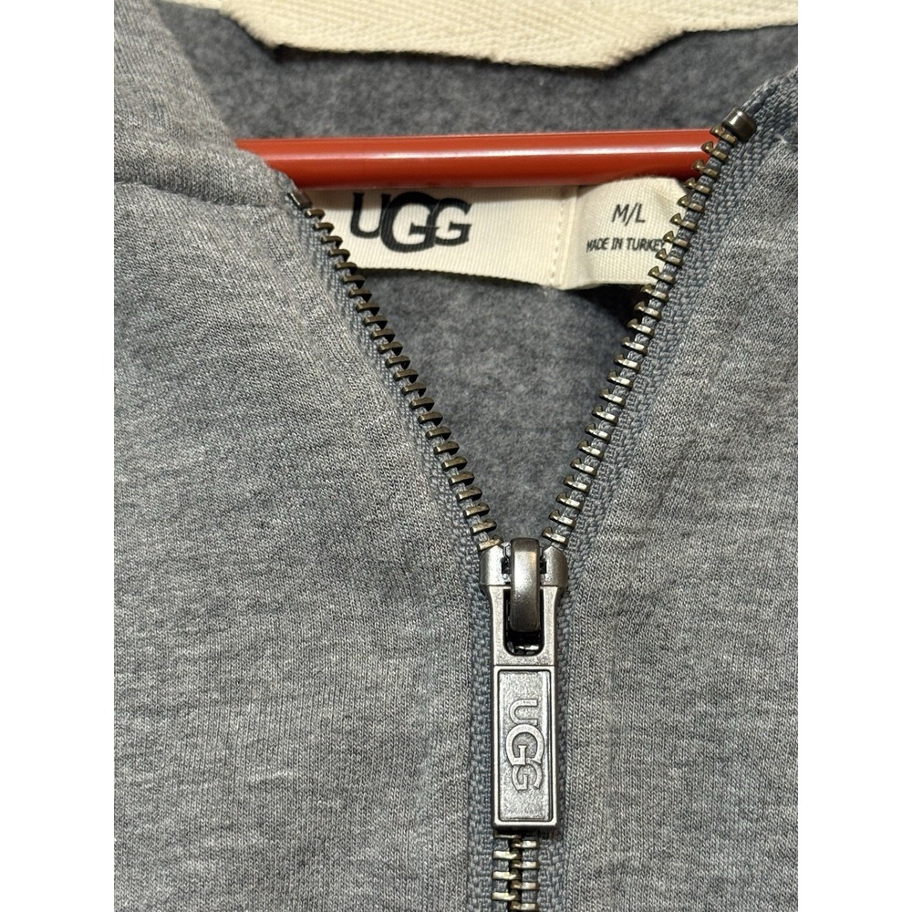 UGG Women's‎ Cape Blanket Sweatshirt Boxy Size M/L.  K13 - Picture 4 of 5